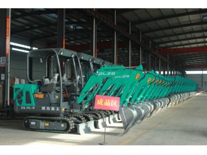 廠房成品挖掘機(jī)區(qū)域