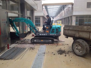 室內(nèi)裝修清理泥土