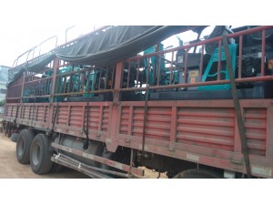 挖掘機再發(fā)一車 新廠房建設順利