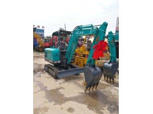 熱銷挖掘機(jī) 德力15-9又售出一臺(tái)